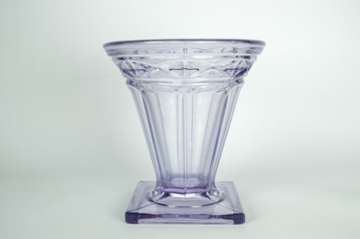 Art Deco vaas paars glas vierkante voet