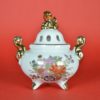 Wierook pot porselein met tempelleeuw foo dog