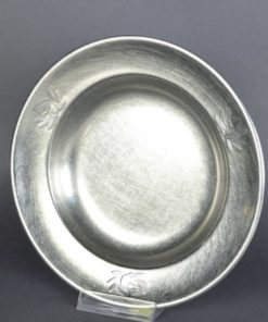 Kinderbordje van staal met eekhoorn