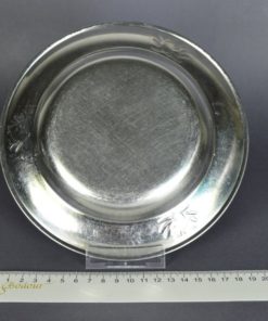 Kinderbordje van staal met eekhoorn