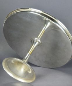 Taartplateau verzilverd met glazen stolp