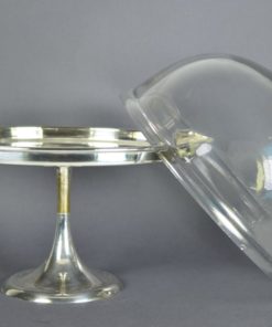 Taartplateau verzilverd met glazen stolp