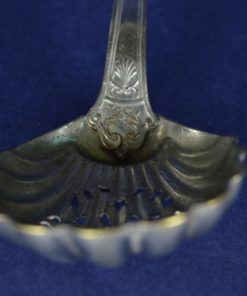 Suikerstrooier lepel verzilverd metaal