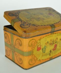 Blik met tekeningen naar Rie Cramer