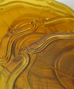 Glazen bordjes amberkleurig