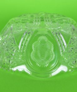 Glazen schaal met feestelijke patronen