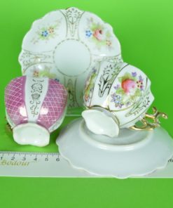 Set van 2 romantische mini kop en schotels - porselein