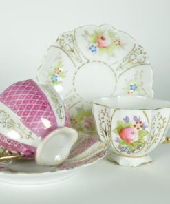 Set van 2 romantische mini kop en schotels - porselein