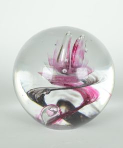 Presse-papier donkerpaars met roze waterplant - glas