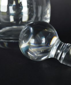 Elegante kristallen karaf met stop