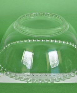 Schaal kleurloos glas met parelrand