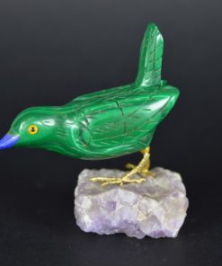 Vogeltje van malachiet op amethist