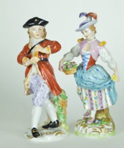 Figuren, man en vrouw met bloemen -Dresden Porselein