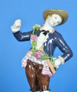 Figuur van een man met guirlande van bloemen KPM Porselein