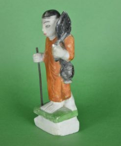 Boeddhistische monnik met wandelstok - marmer
