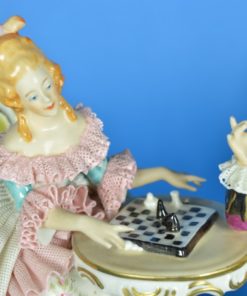 Schaakspelend stelletje van Porselein Alka Dresden - Schachspiel