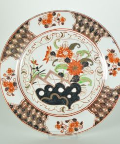 Japans sierbord met bloemen en rotsformatie -keramiek