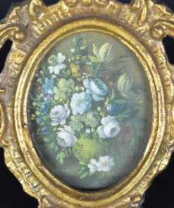 Bloemen schilderijtje in barok gouden lijst