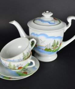 Theepot met 2 kop- en schotels met Geisha gezichtje - porselein