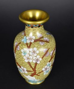 Cloisonné vaas met Japanse kersenbloesem