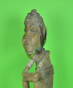 Hurkende man Afrikaanse beeld van hout