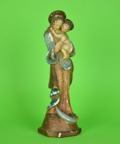 Mariabeeld met kind op maansikkel