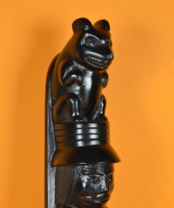 Totempaal Indianen Canada - zwart steen