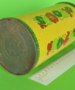 Beschuitbus in geel met bloemen in groen en rood