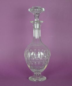 Karaf met olijfslijpsel - antiek glas