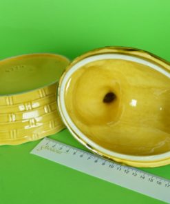 Kip eierhouder - terrine - aardewerk