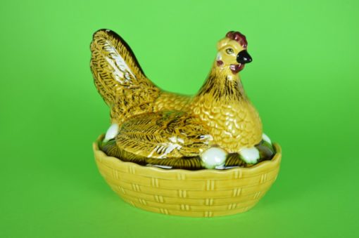 Kip eierhouder - terrine - aardewerk