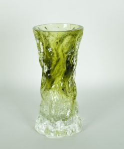 Vaas - kleurloos en mosgroen kristal