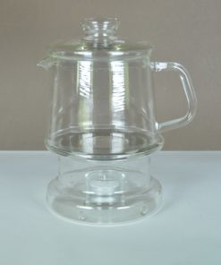 Theepot en theelicht van glas
