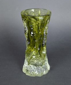 Vaas - kleurloos en mosgroen kristal