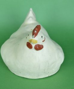 Witte kip van steen