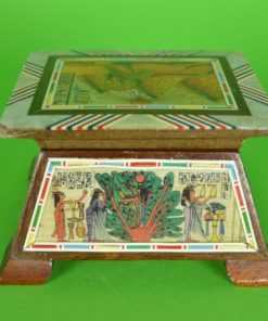 Doosje met voorstellingen uit het antieke Egypte - hout