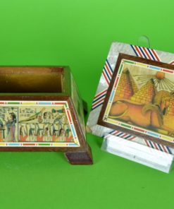 Doosje met voorstellingen uit het antieke Egypte - hout