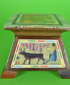 Doosje met voorstellingen uit het antieke Egypte - hout