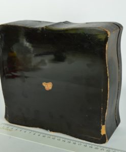 Lakdoos met kraanvogels en waaier