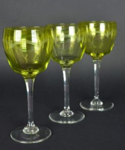 Wijnglazen olijfkleurig kristal