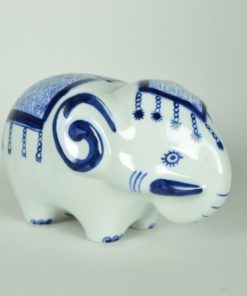 Spaarpot olifant in blauw en wit keramiek