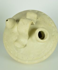 Waterkruik crèmekleurig aardewerk