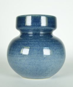 Vaas Pottery blauw geglazuurd aardewerk