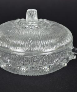 Marmelade of suikerpot met deksel en dauwdruppels - glas