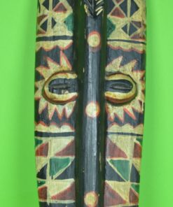 Kleurrijk Afrikaans masker met geometrische vormen - hout
