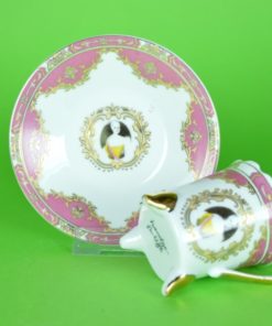 Kop en schotel Cameo Cabinet roze - porselein