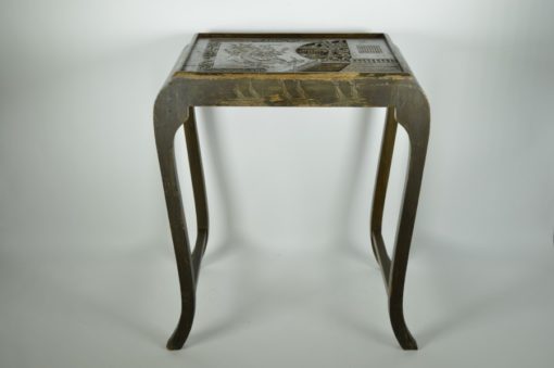 Bijzettafel met draak - Chinees houtsnijwerk