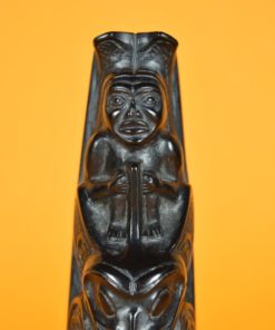 Totempaal Boma Canada - steen