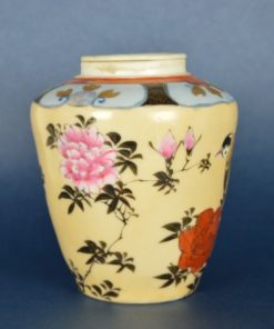Gemberpot met zwaluw famille rose -keramiek
