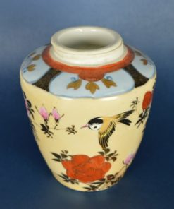 Gemberpot met zwaluw famille rose -keramiek